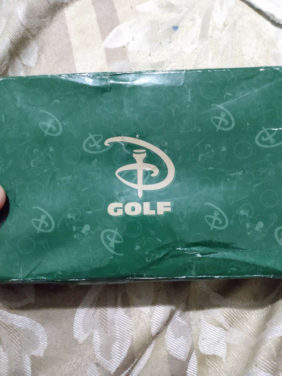 golf balls with mickey and goofy and Donald disney collectio