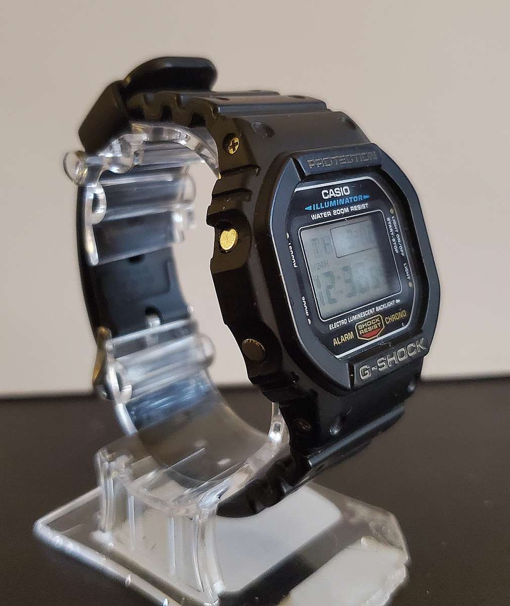 Casio Mens GShock DW5600 Classic Black Resin 44mm New Batter