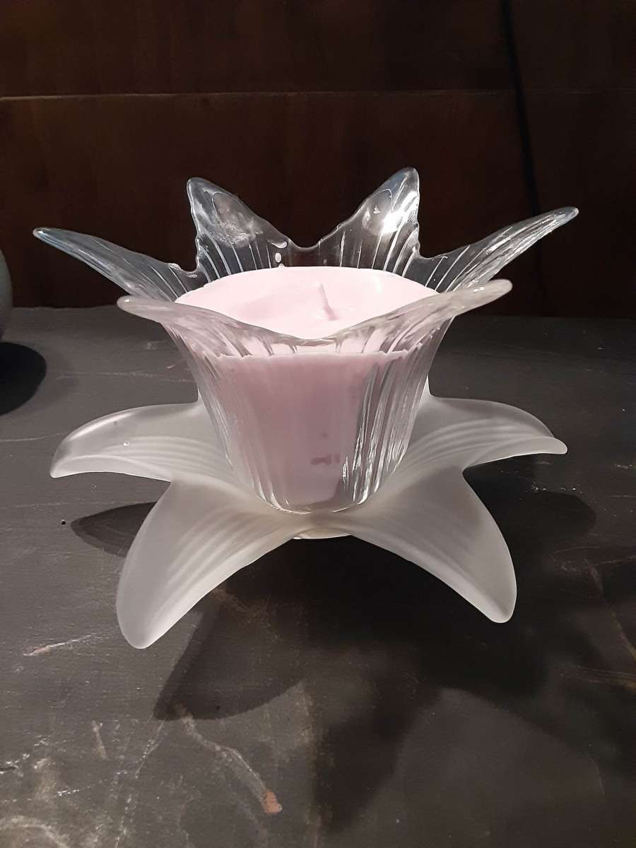 scented candles and wax melts