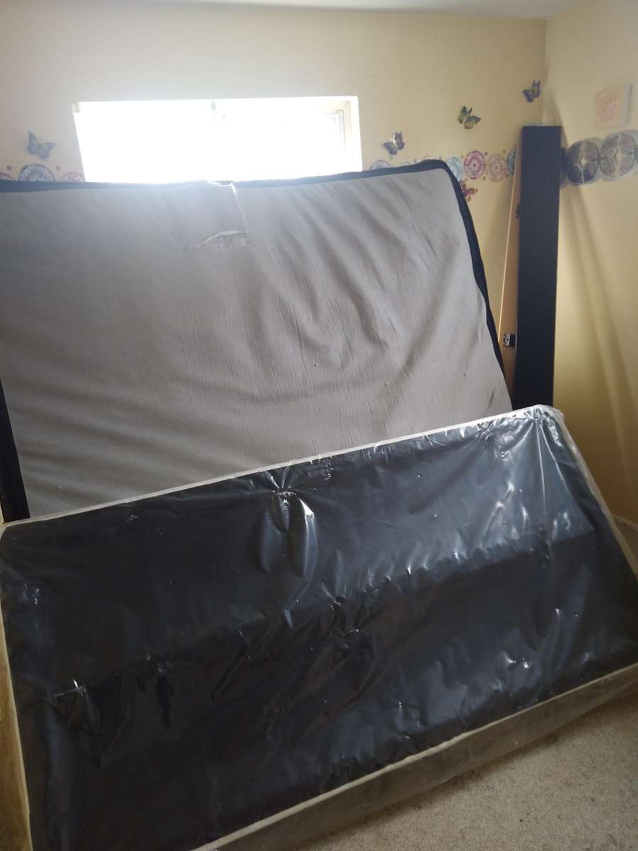 King size bed Marble and Redwood