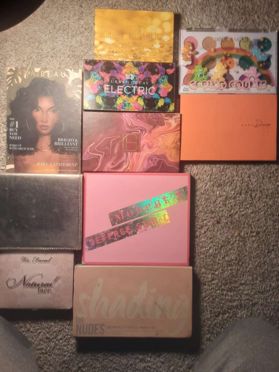 new make up pallette