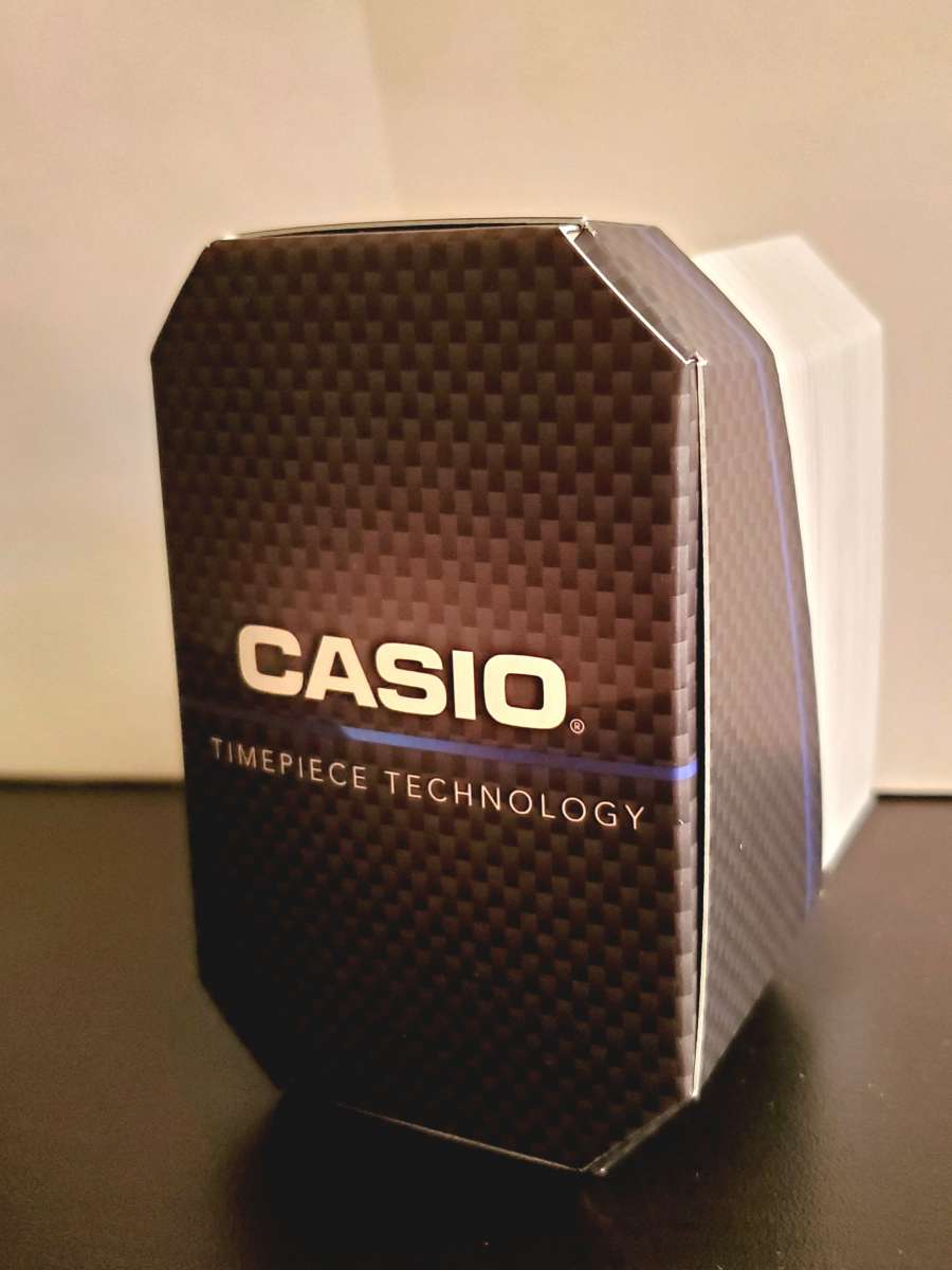 Mens Casio Watch 200 Meter Red and Blue Rotating Bezel