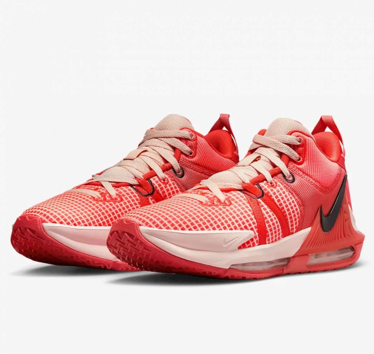 NIKE LEBRON WITNESS 7