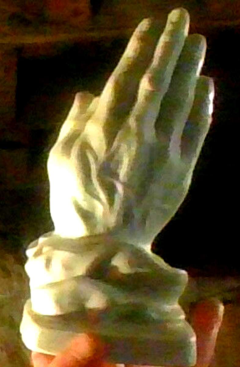 Ceramic Praying Hands that can be lite up