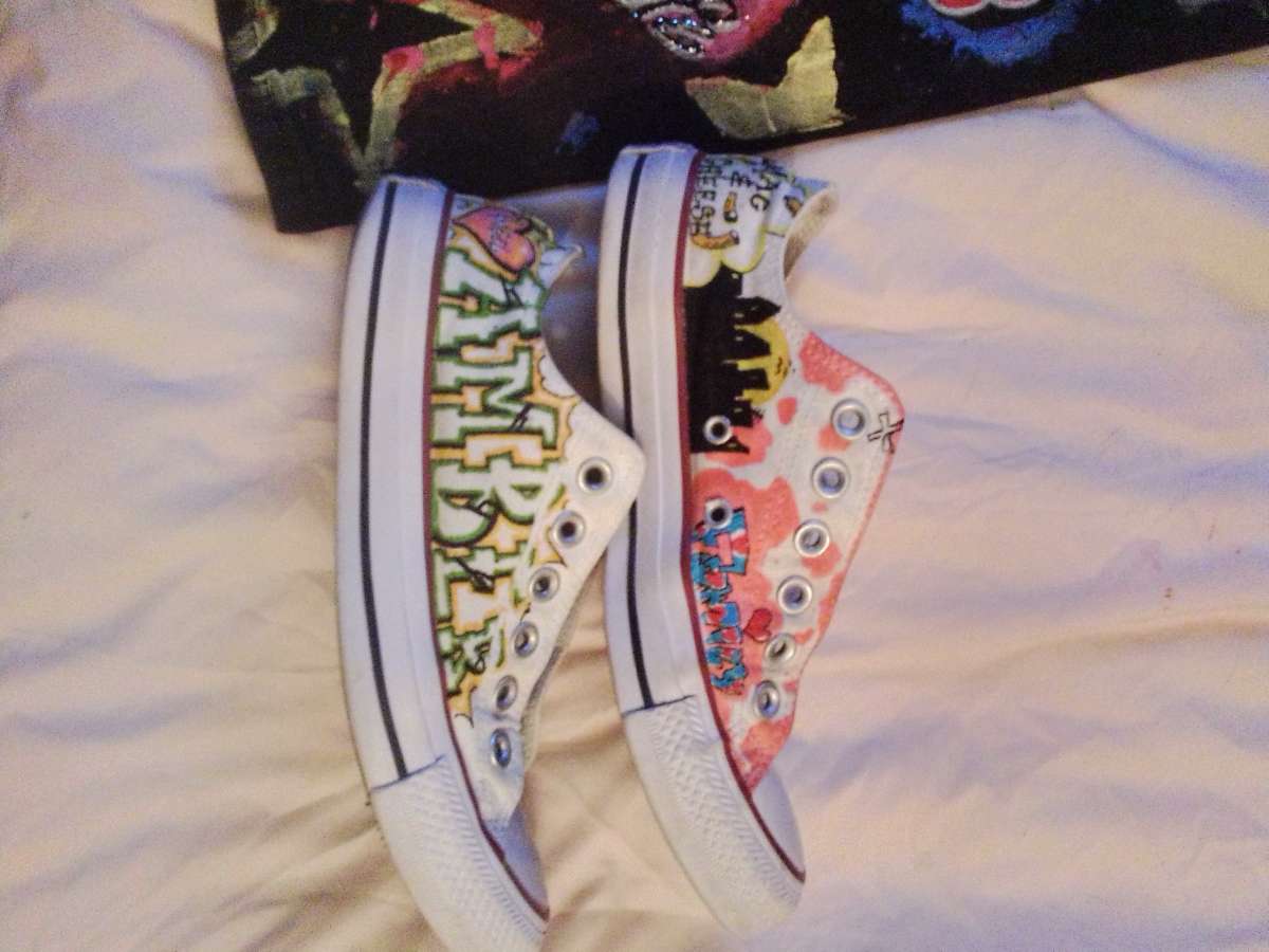 I make custom design pants shoes or shirts