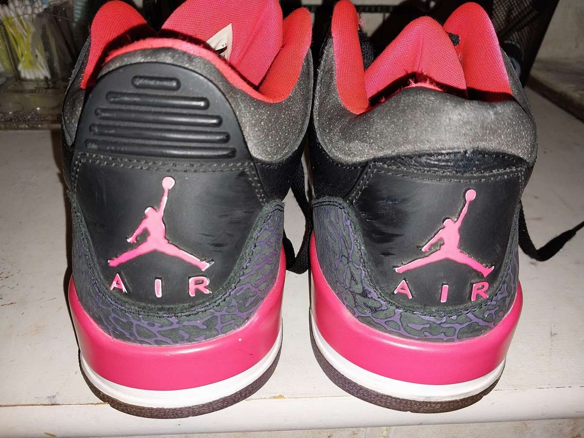 Jordan 3s