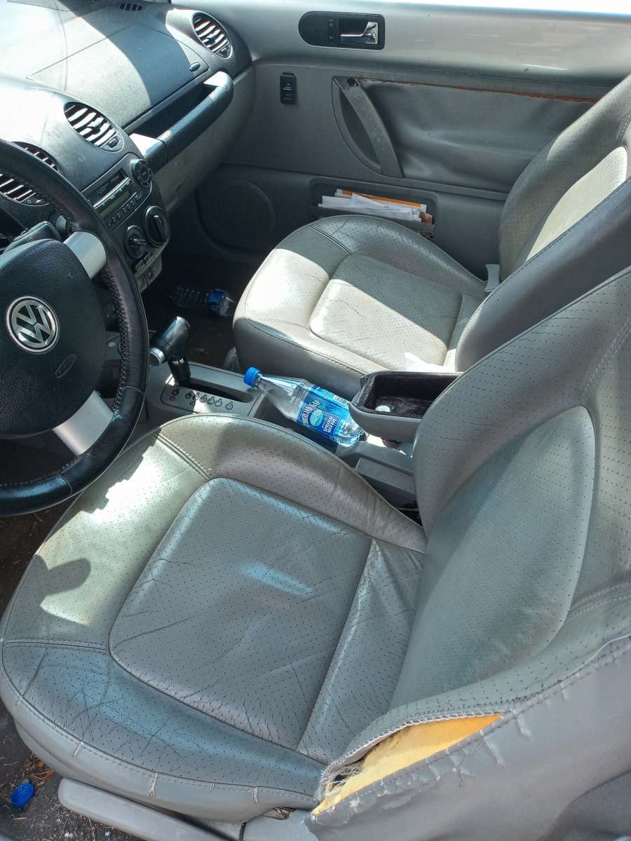 Volkswagen silver 125000 miles runs good drives good