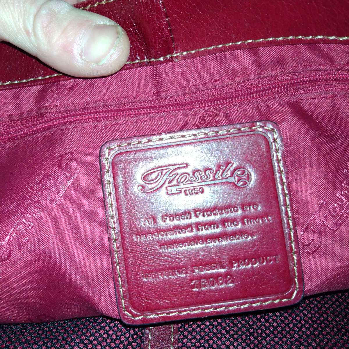 fossil genuine leather burgundy hand bag