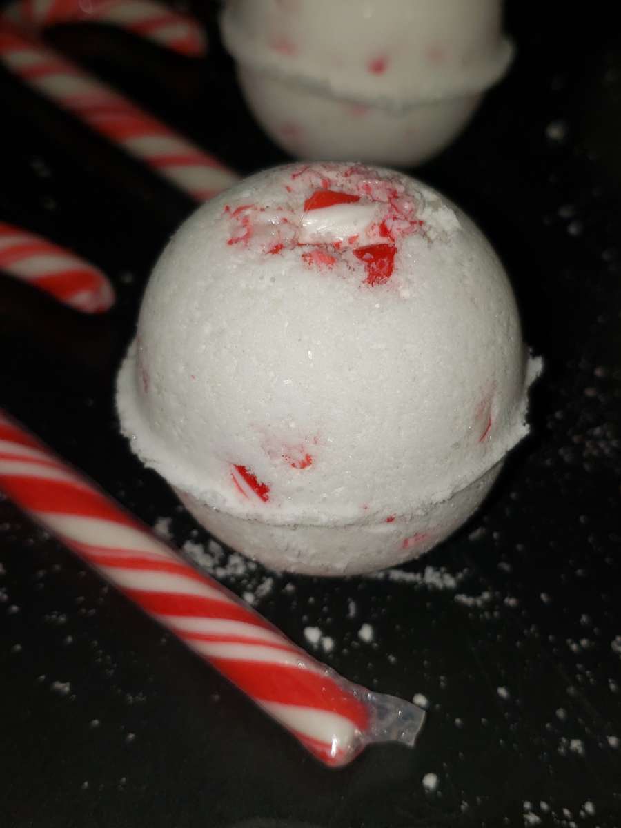 Holiday Bath bombs