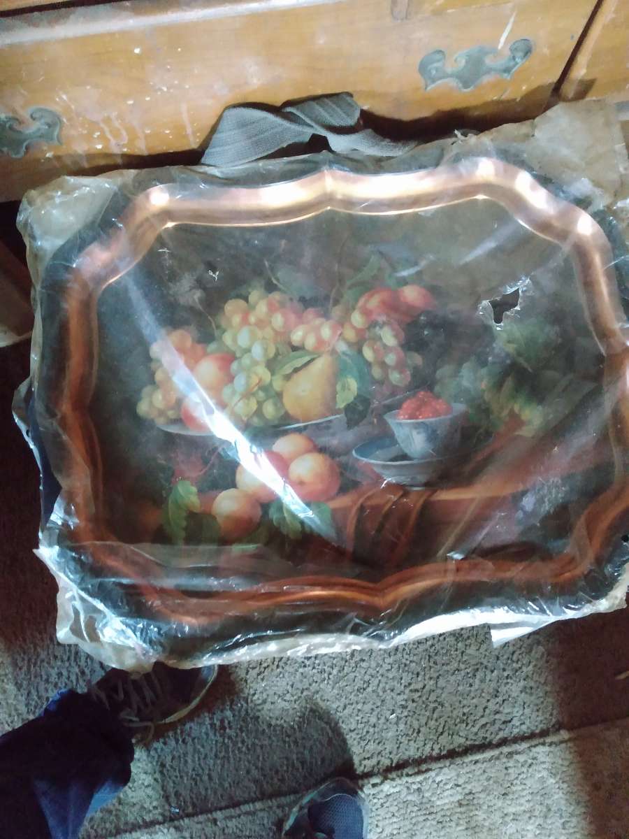 3 kiss figurines new in box never been open