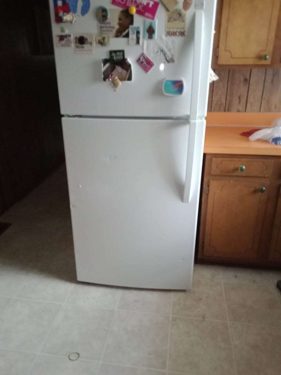 Refrigerator