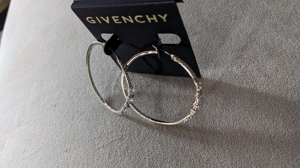N WT Givenchy Earrings