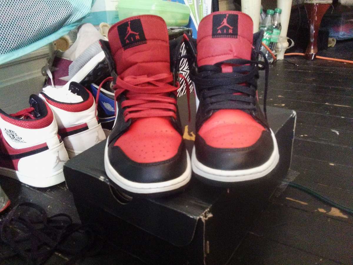 Jordan 1s in great shape and please dont waste OUR time