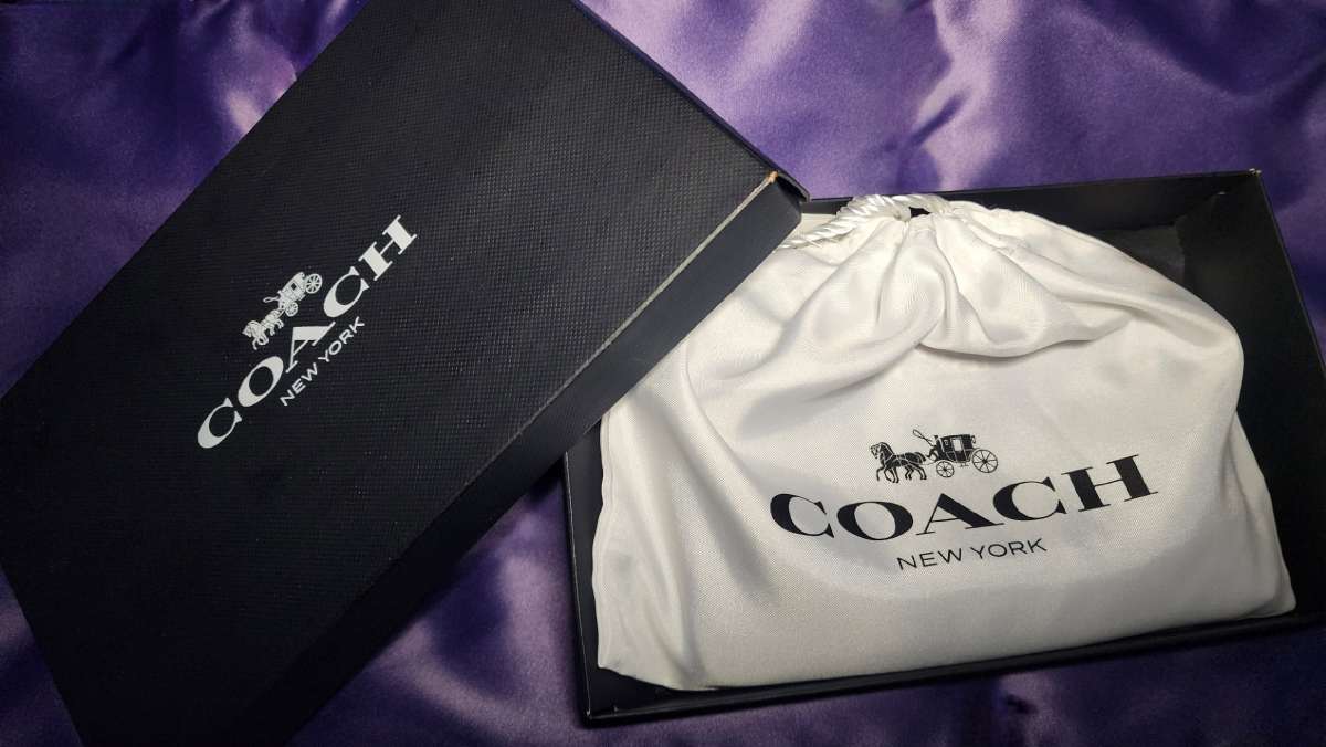 Black Double Zipper and Slots Wristlet