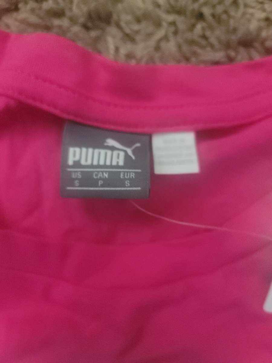 pink puma womans Tshirt NWT size small