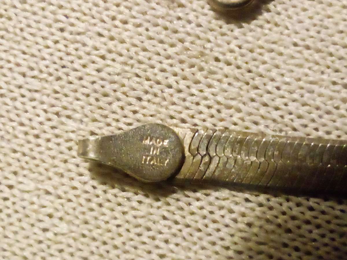 sterling silver vintage 925 Italy made and stamped necklace