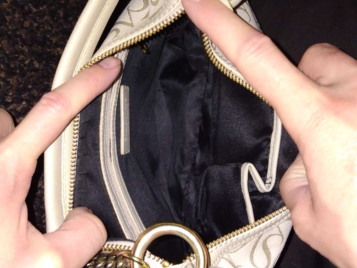 SIMPLY VERA VERA WANG WHITE CANVAS HANDBAG