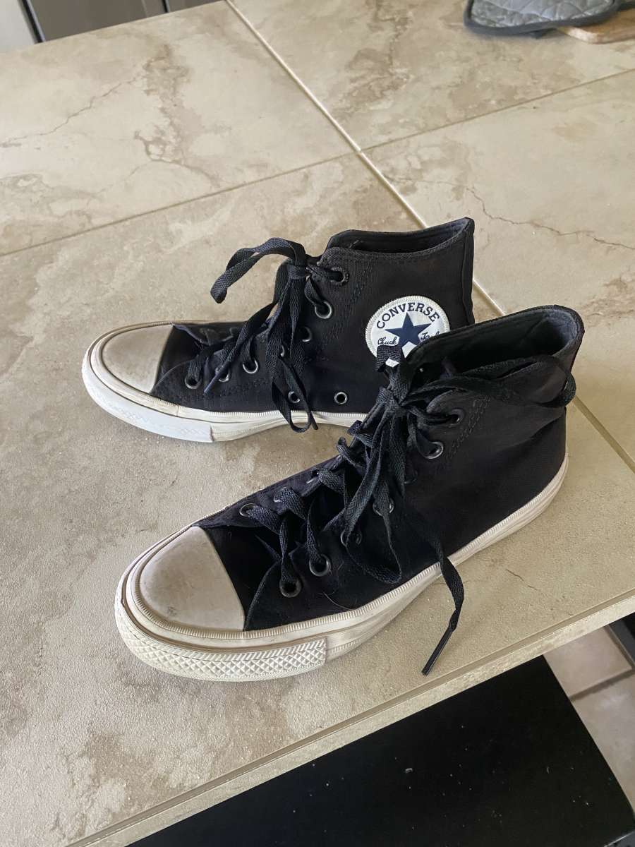 black and white all star converse