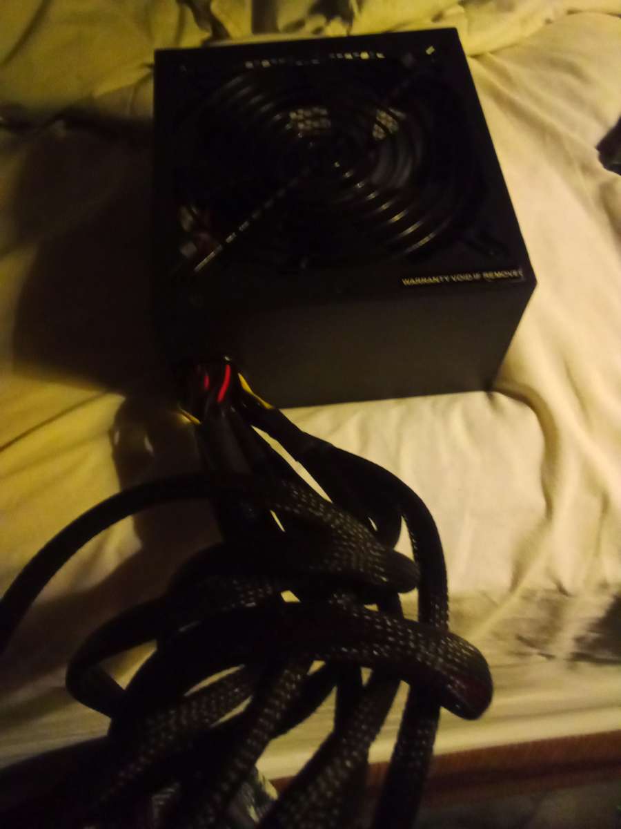 CORSAIR COMPUTER POWER SUPPLYS CS750M SERIES