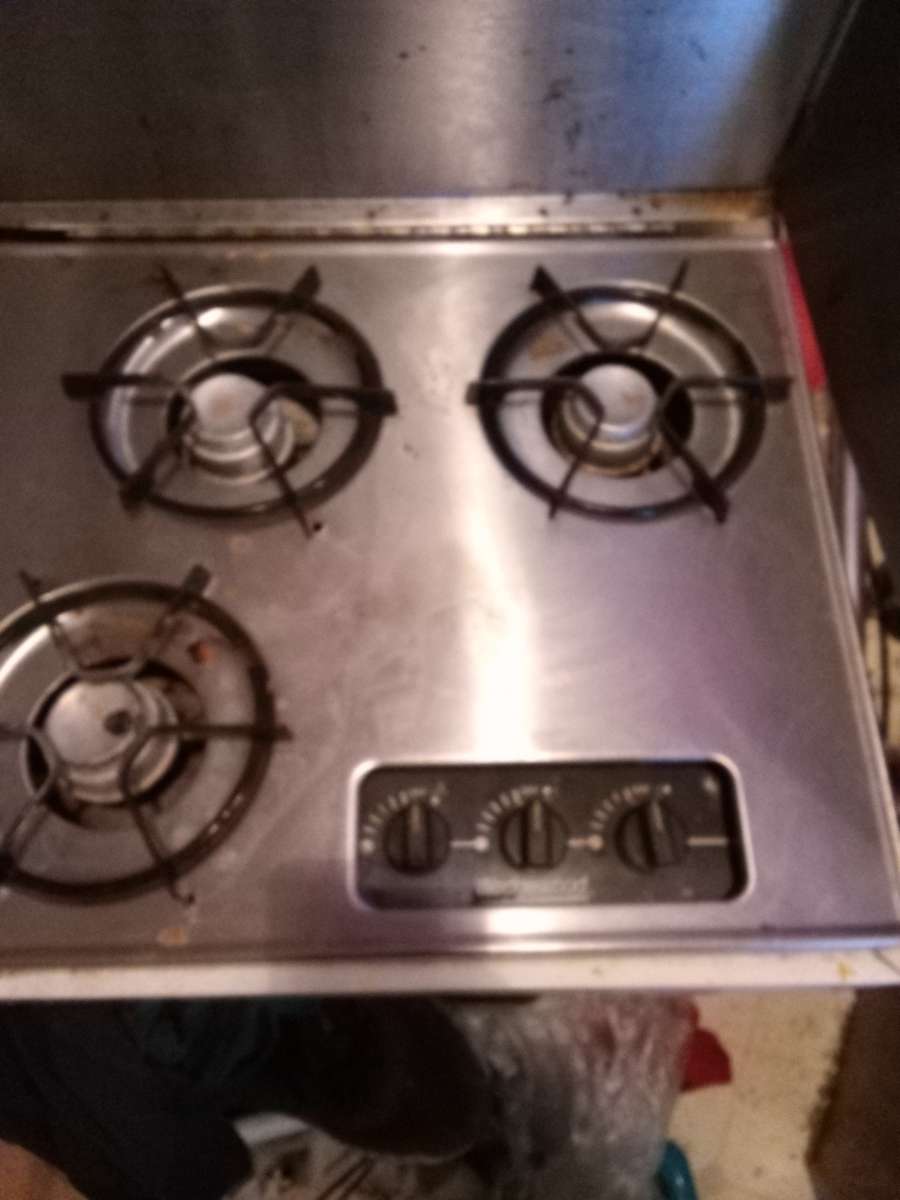 a three burner gas tank as you go portable propane stove
