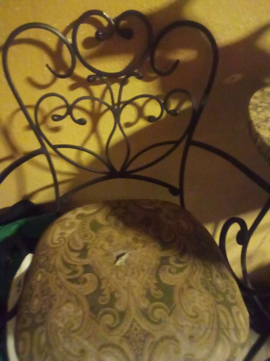 Bistro type Wrought Iron Table w Chairs