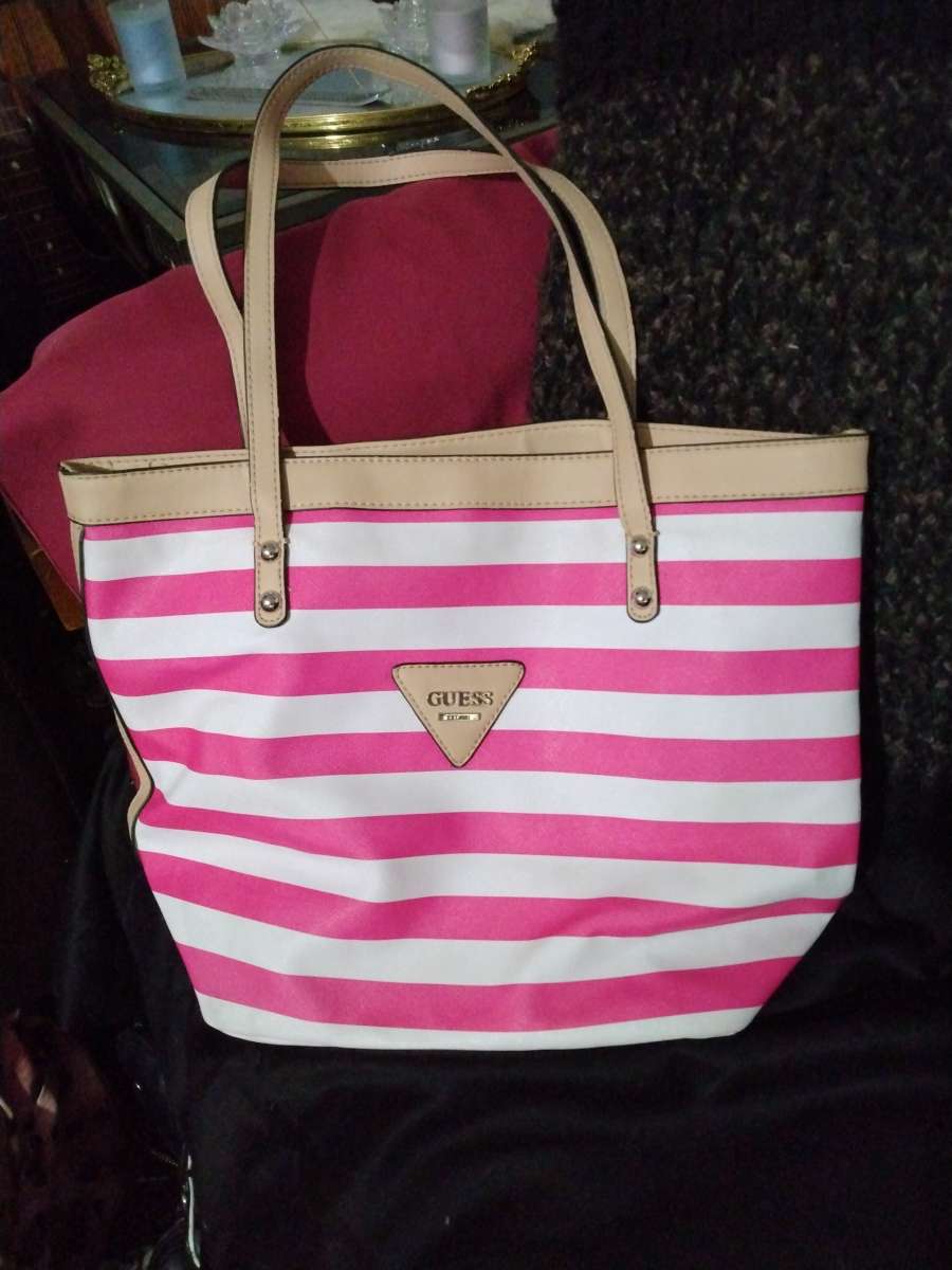 GUESS PINK AND WHITE HANDBAG