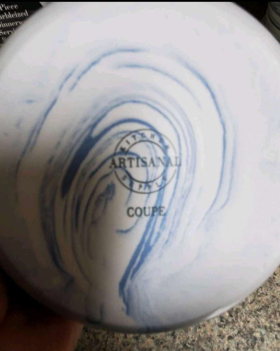 Artisanal Coupe 16 Piece Marbleized Dinnerware
