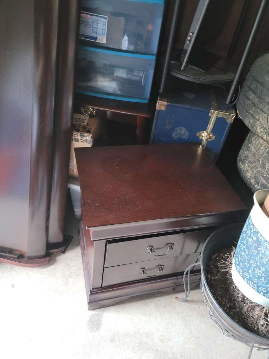 queen size headboard and footboard and night stand band new