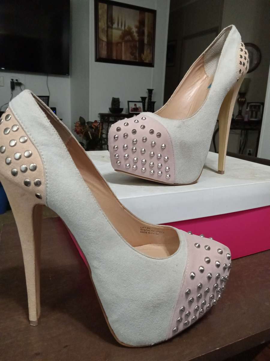 Multiple pairs of heels