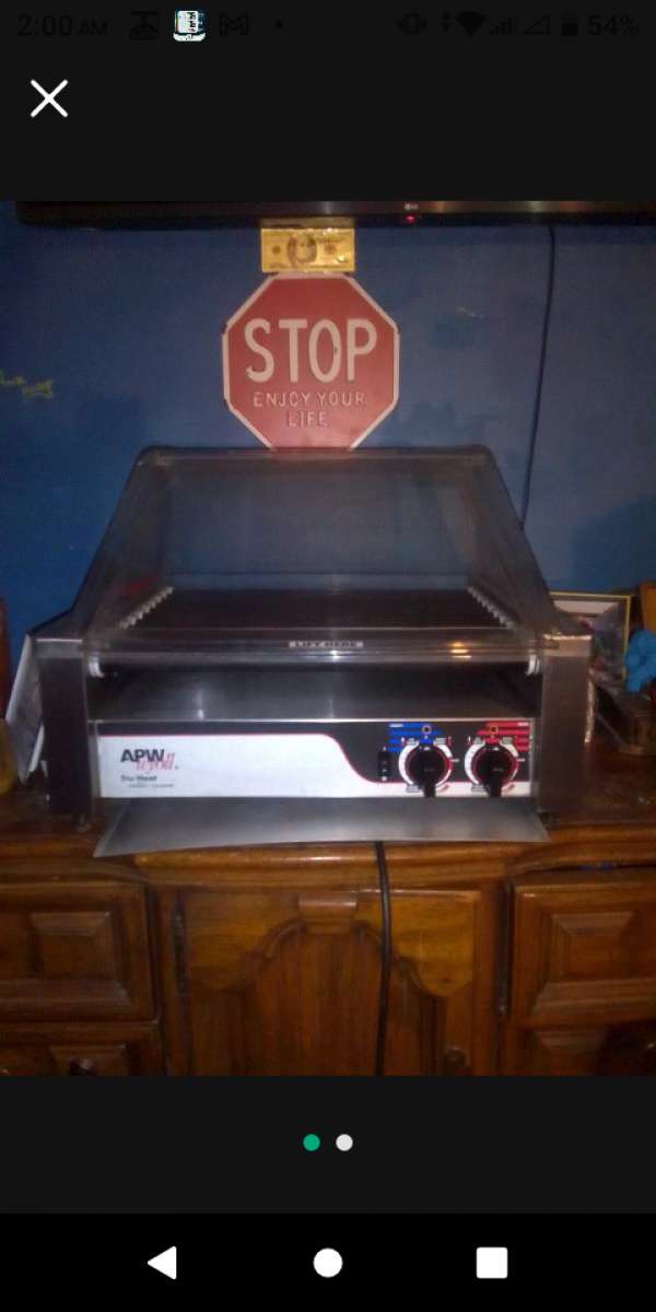 Flat top hot dog roller