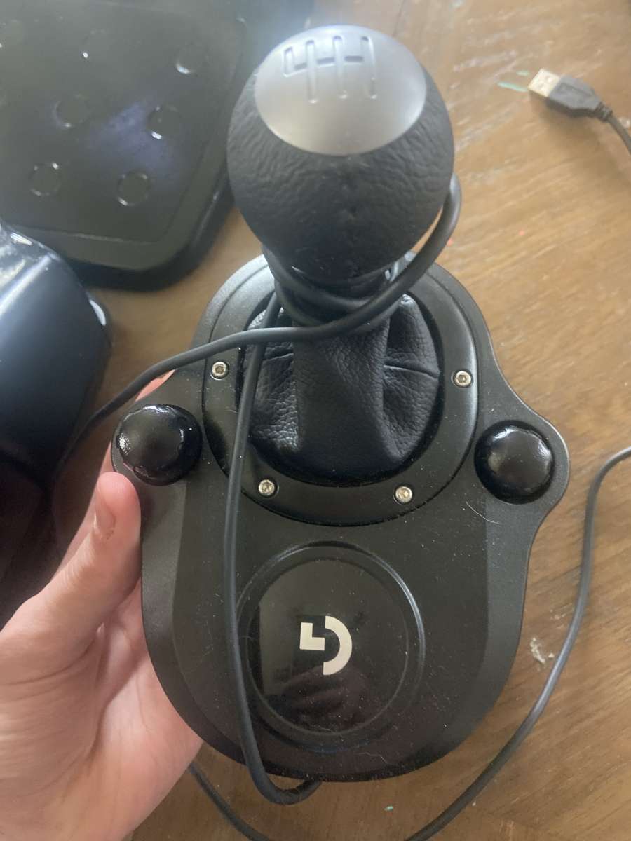 Logitech steering wheel whith shifter
