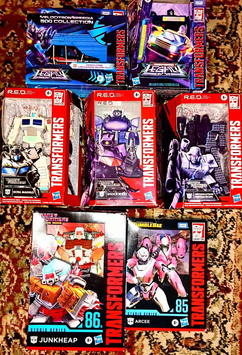 MIXED TOY LOT TRANSFORMERS AND GIJOE