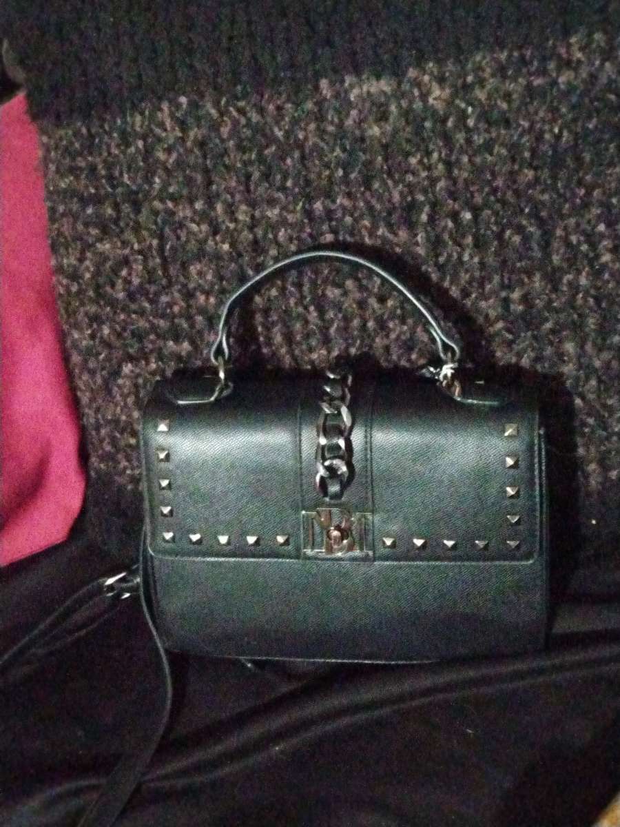 MISCHKA BADGLEY CROSSBODY PURSE