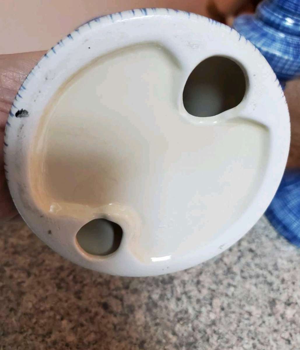 Set of 3 GRANDINROAD CERAMIC CANDLE STICKS