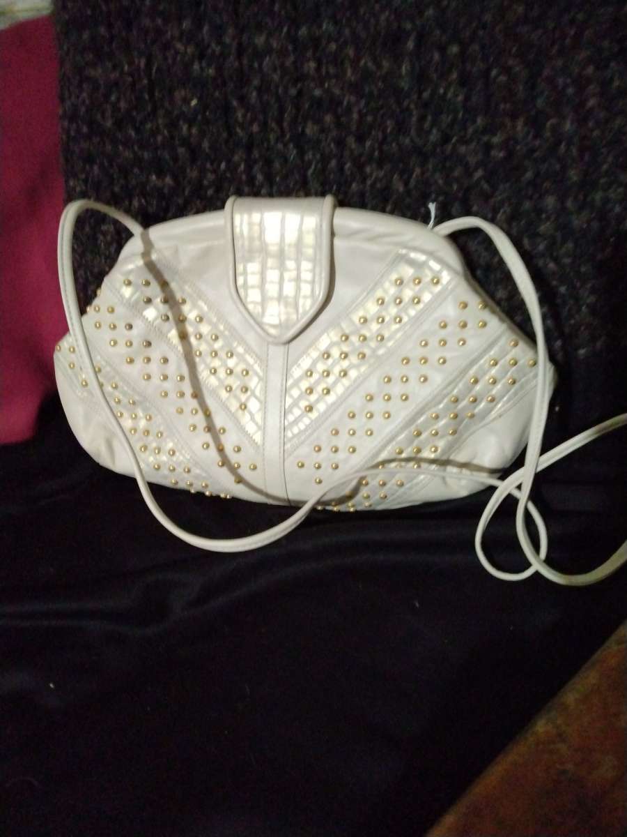 VINTAGE PARK AVENUE LEATHER CLUTCH CROSSBODY