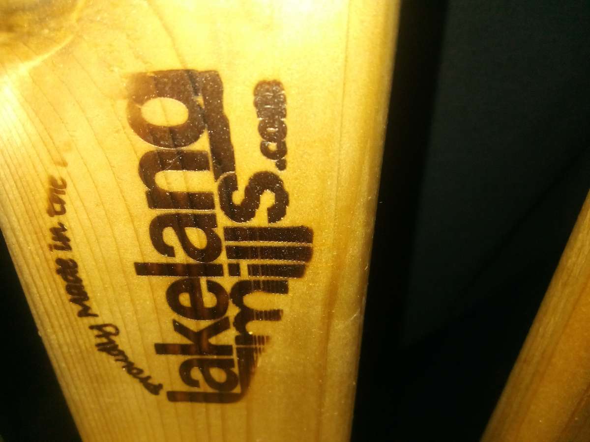 2 LAKELAND MILLS ADK chair and table set