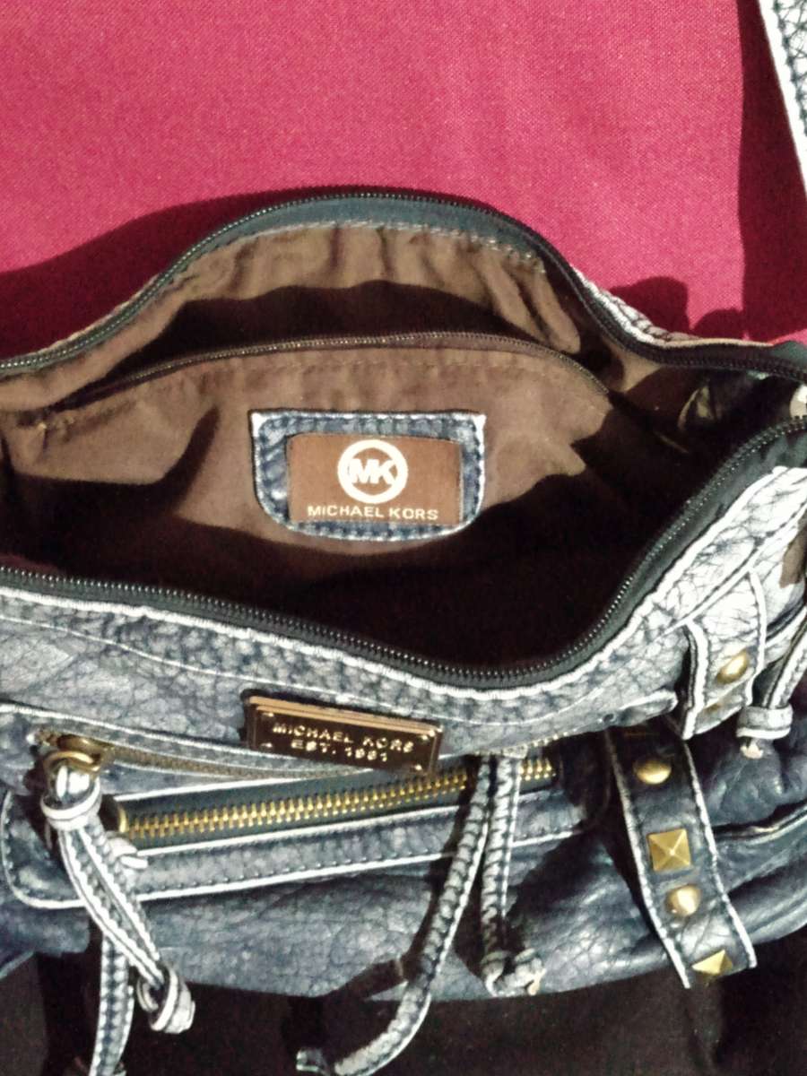 MICHAEL KORS BLUE CROSSBODY