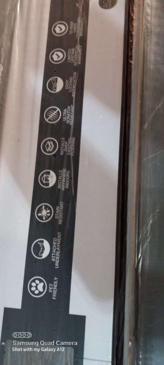 waterproof  laminate  flooring