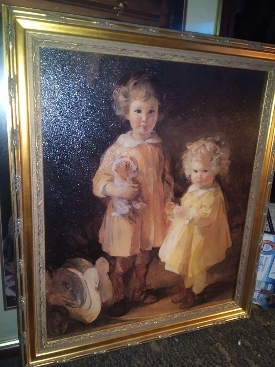 lg framed pic little sisters