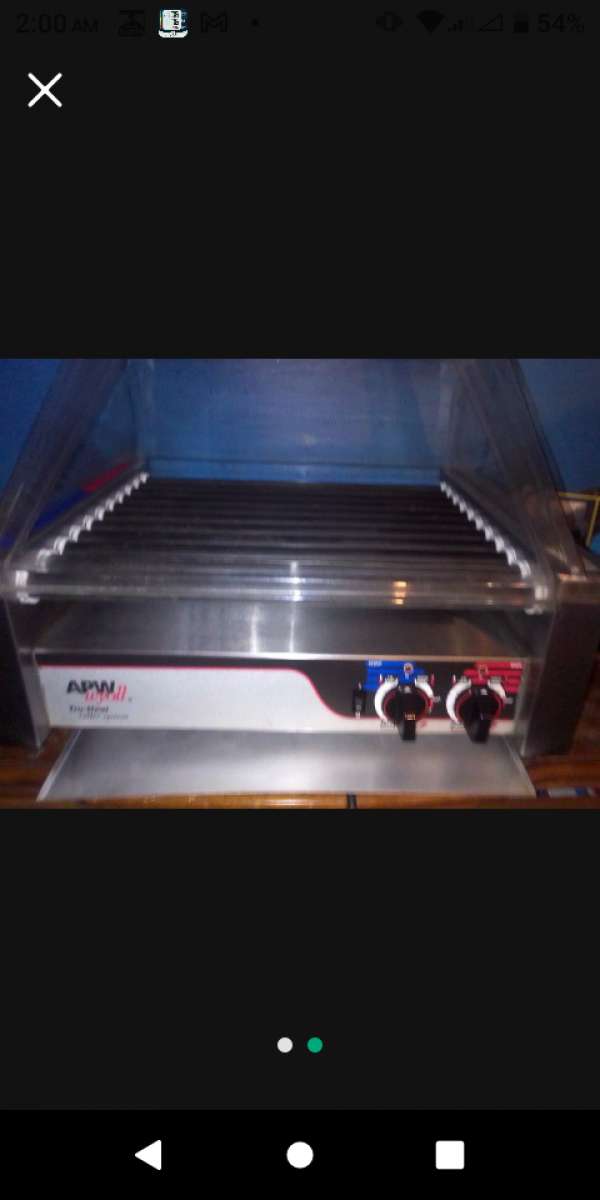 Flat top hot dog roller