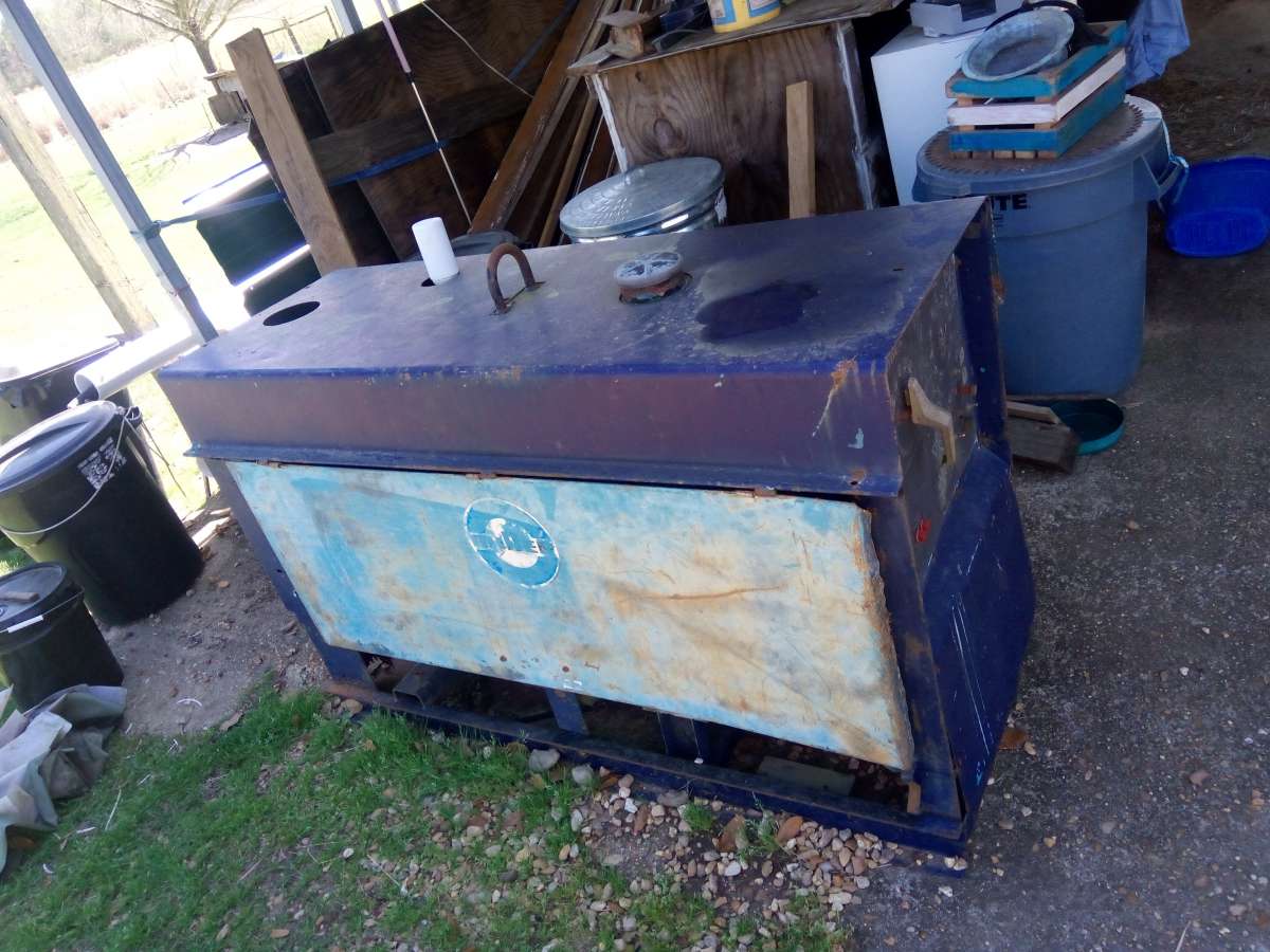 Big 20 Miller welder Gas engine runs and welds good