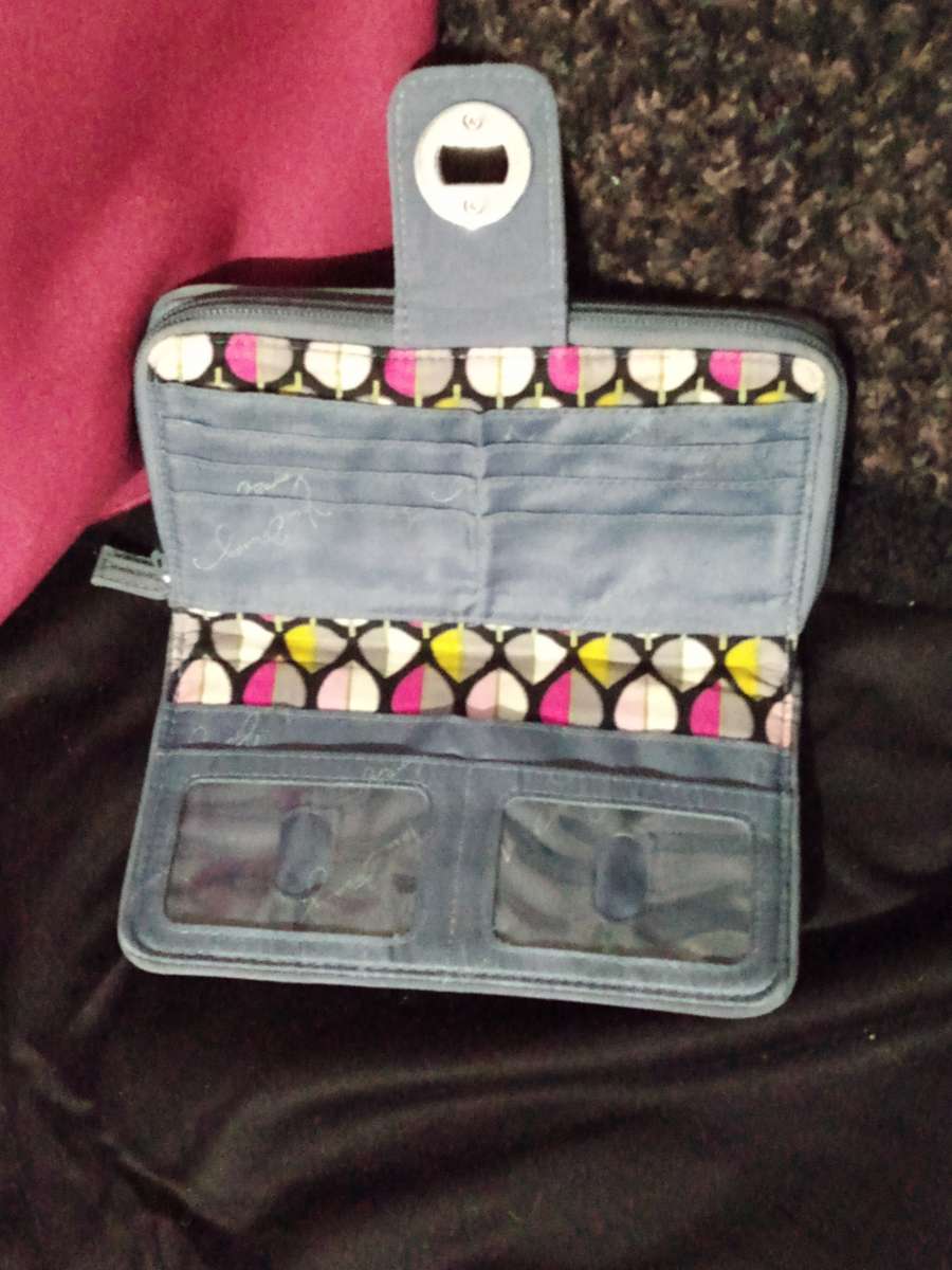 VERA BRADLEY WALLET