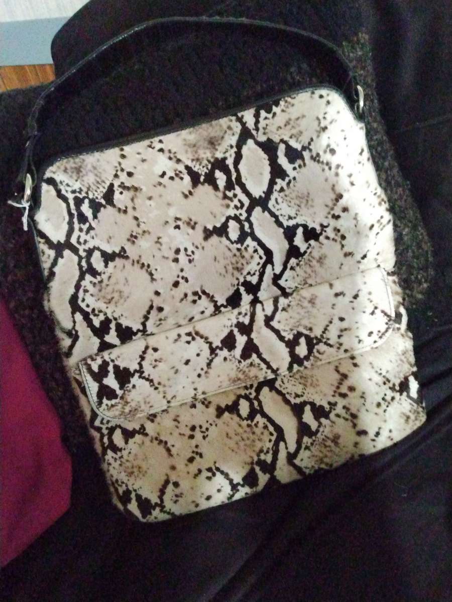 MAURIZIO TAIUTI COWHIDE HANDBAG