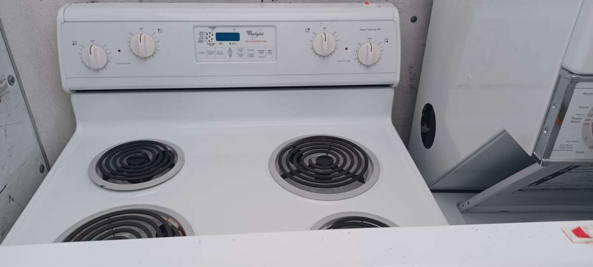 50 each Whirlpool Selfcleaning Stove Used As is 3 available