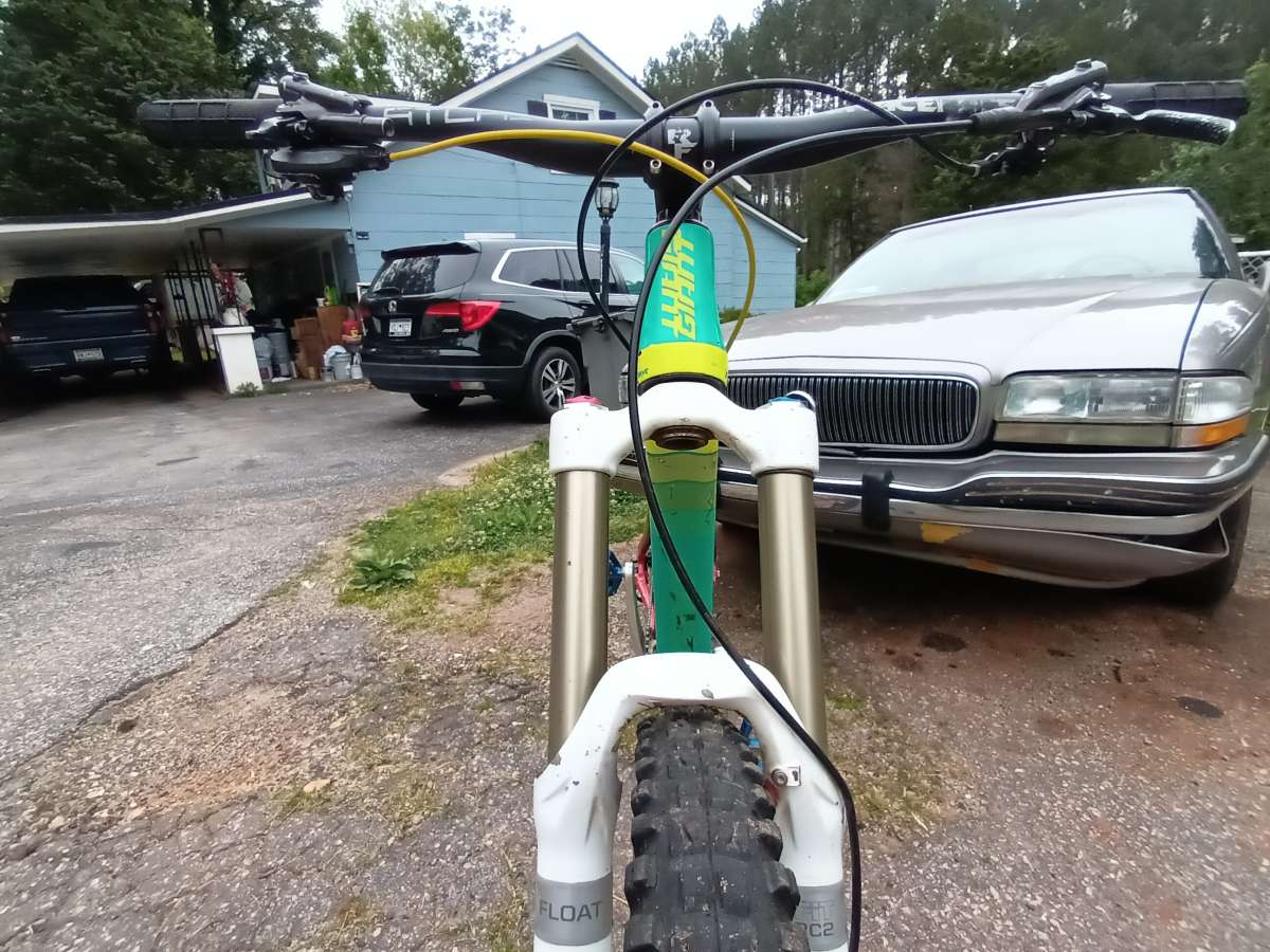 2016 giant reign advanced 1