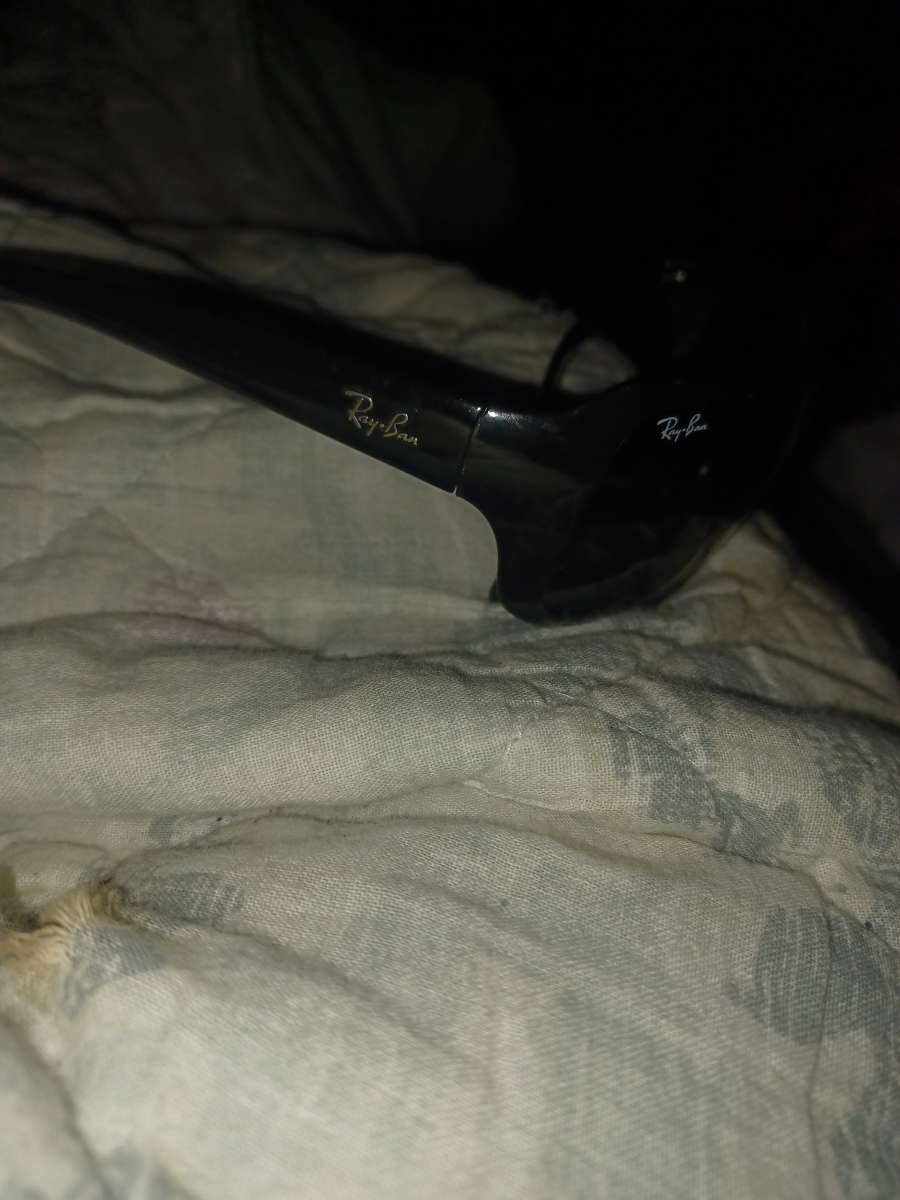 Black Rayban Sunglasses