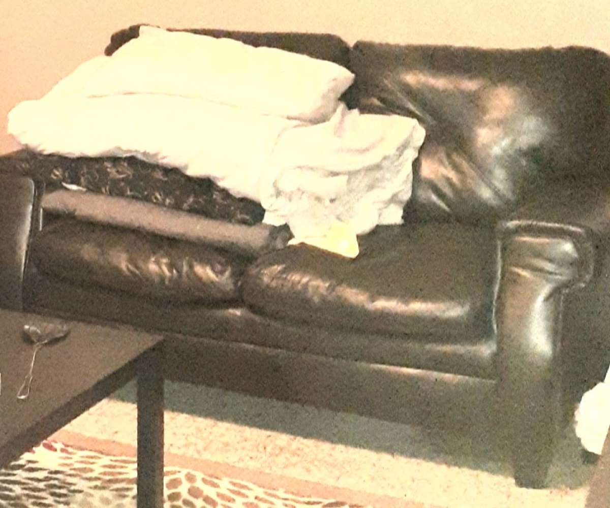 Like new couch and Loveseat