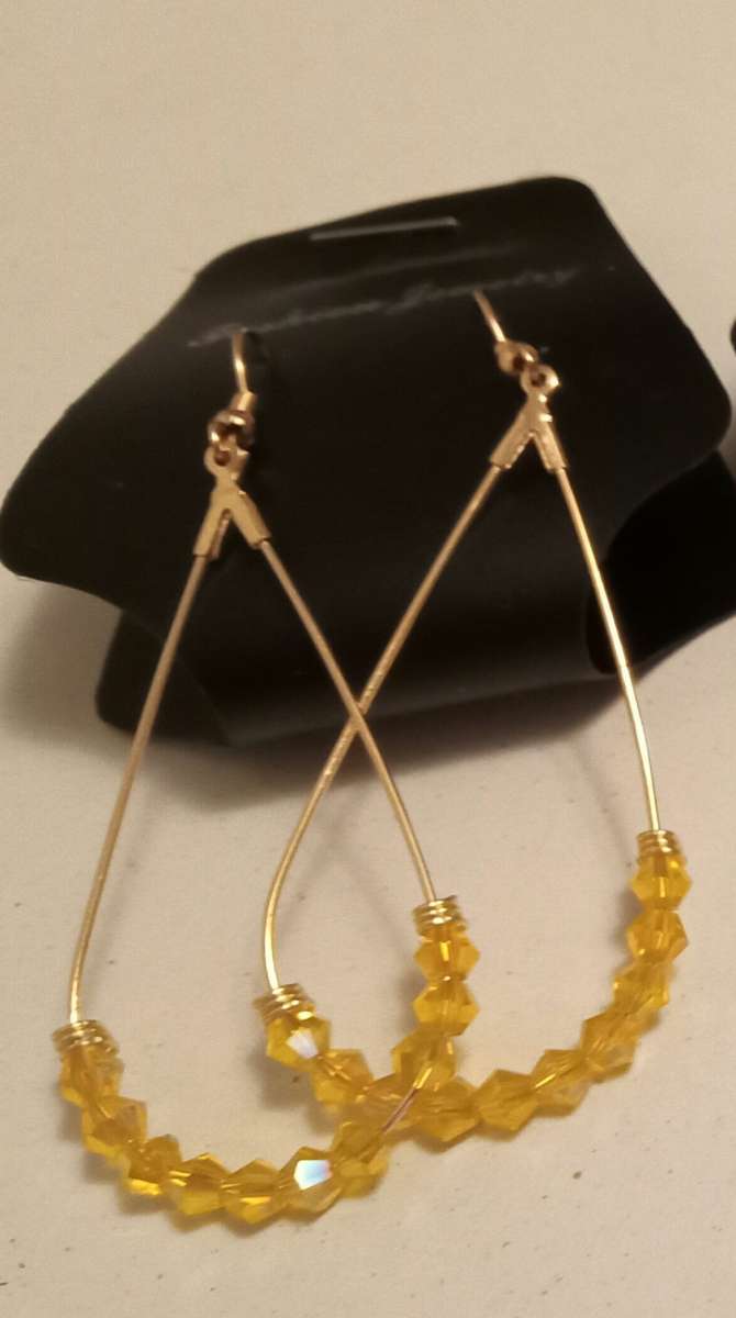 dangle earrings