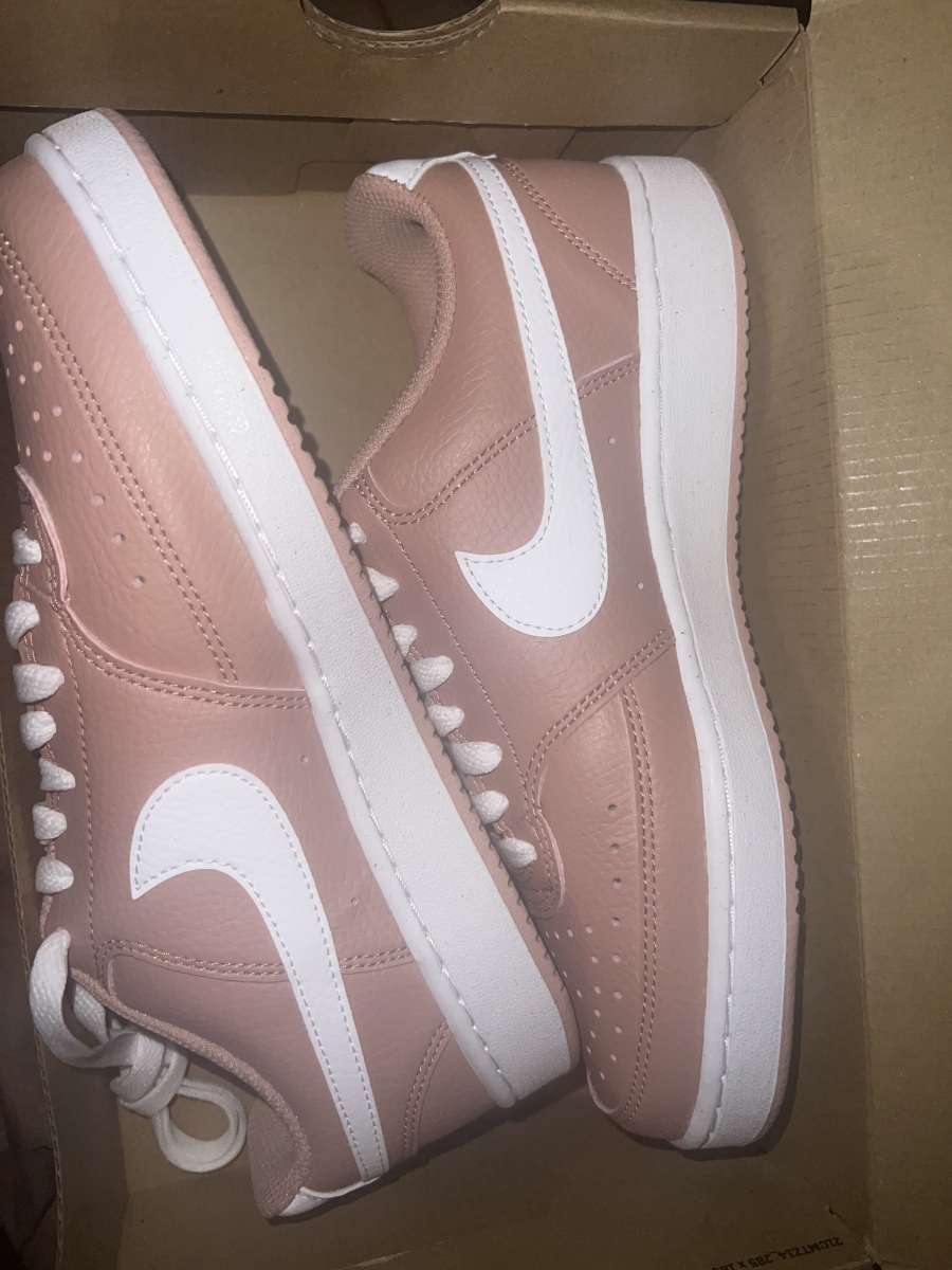 w Nike court vision lo NN