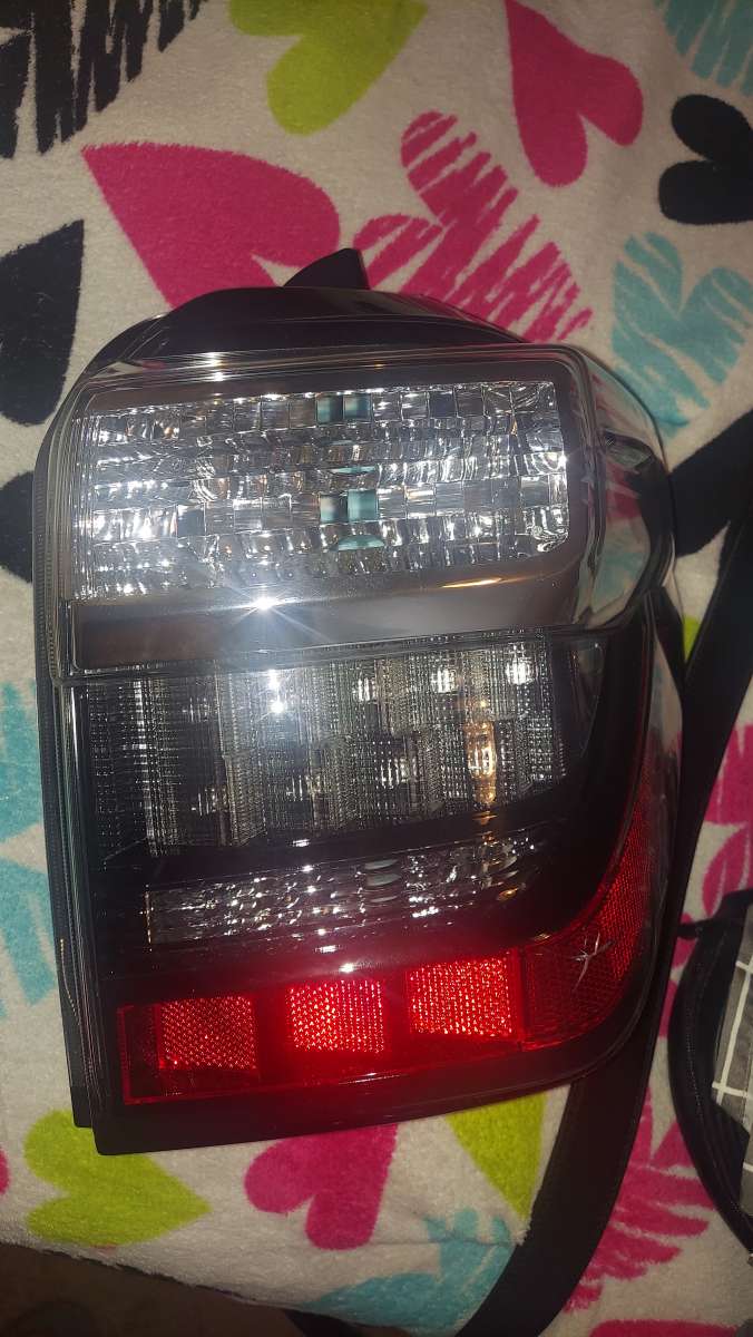 use parts taillight light right side